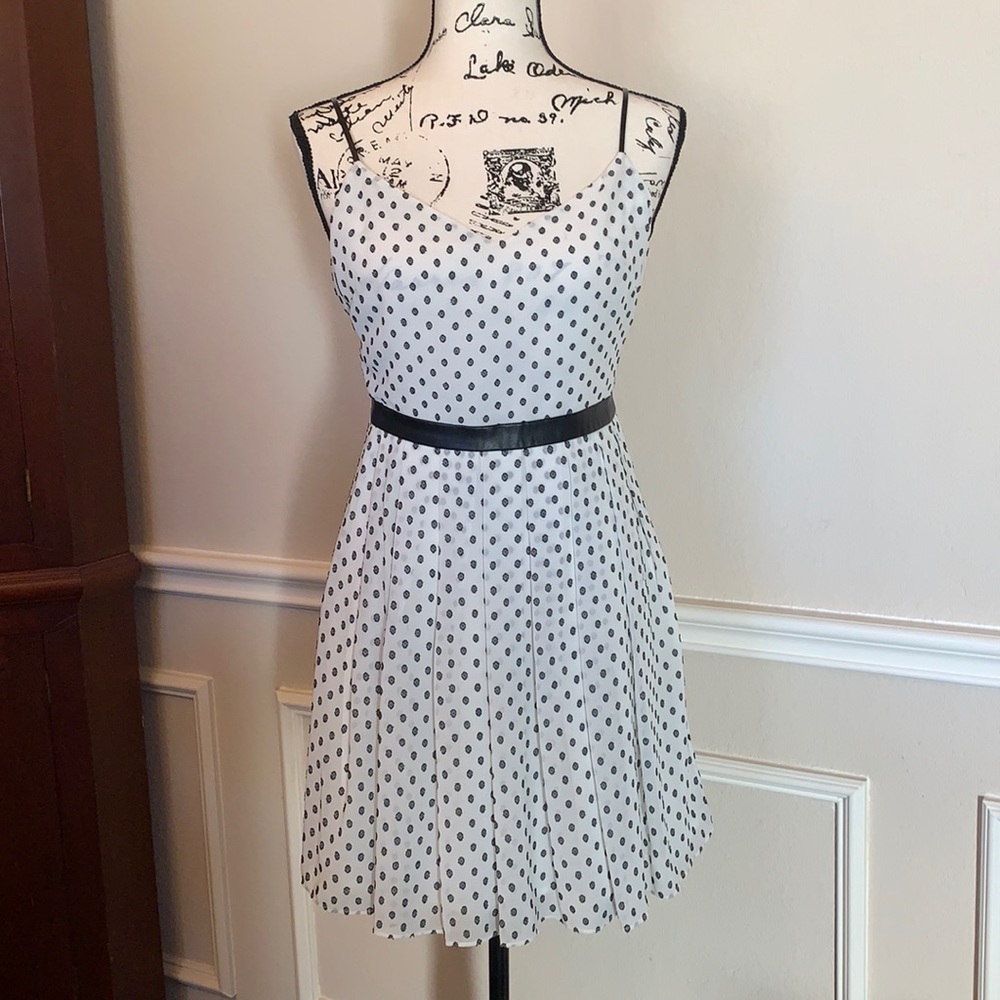 NWT 🤍🖤 SUPER CUTE Sam Edelman Sun Dress